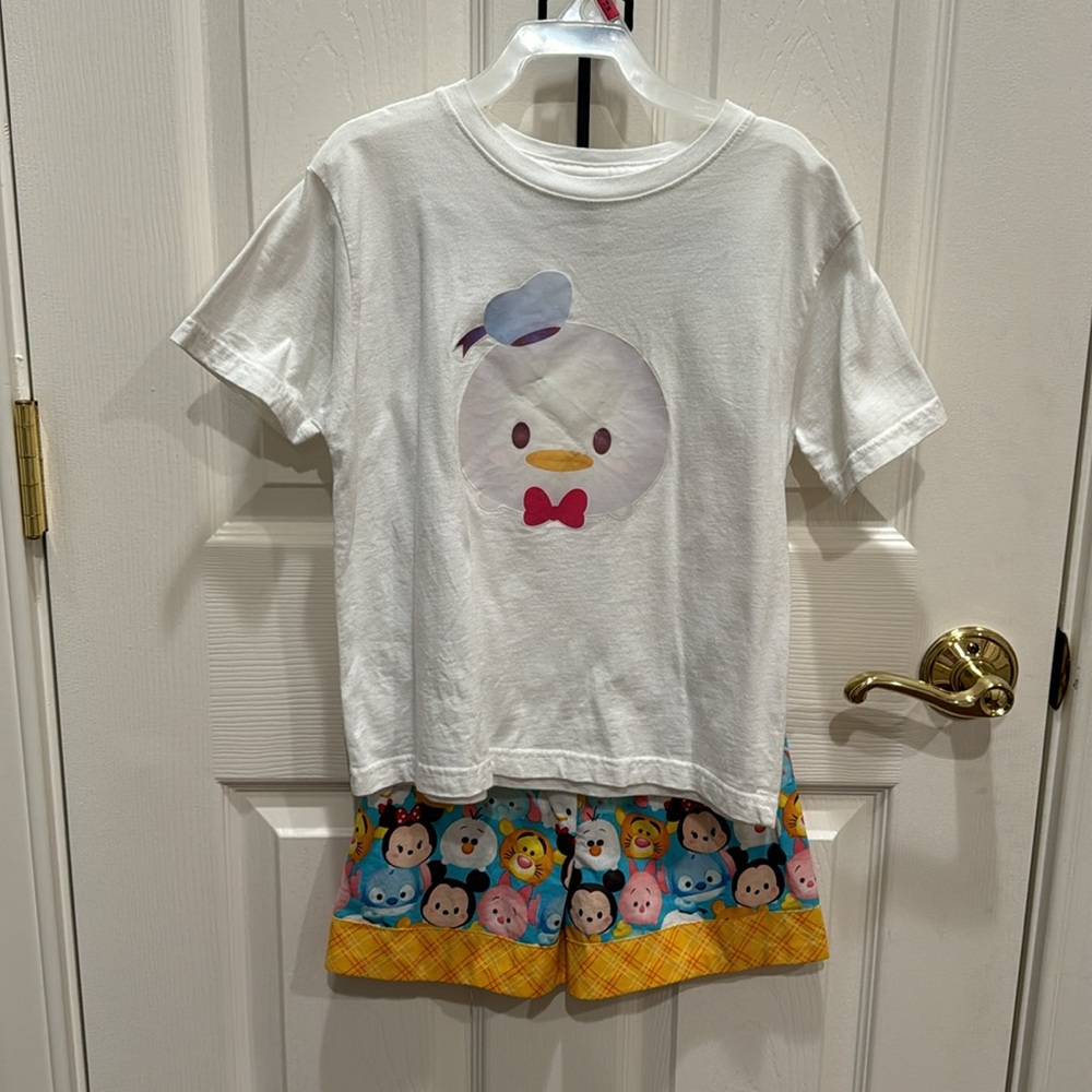 Custom Disney Tsum Tsum Donald Duck and Friends Short Set size 5/6 vacation